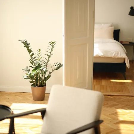 Apartman Urania Palace 24 *
